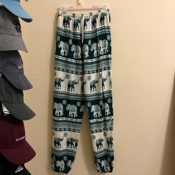 Elephant Tapered Sweatpants 🐘 - Picture 2 of 4